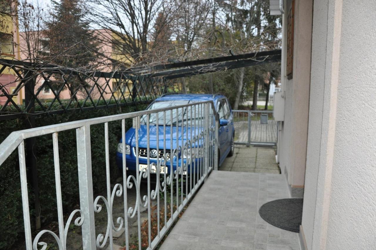 Herbert Apartman Buk Exterior foto